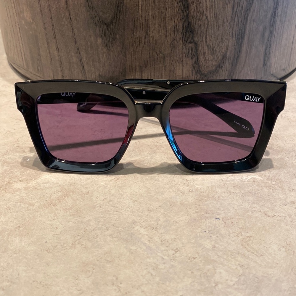 QUAY - Fools Gold Sunglasses - NEW